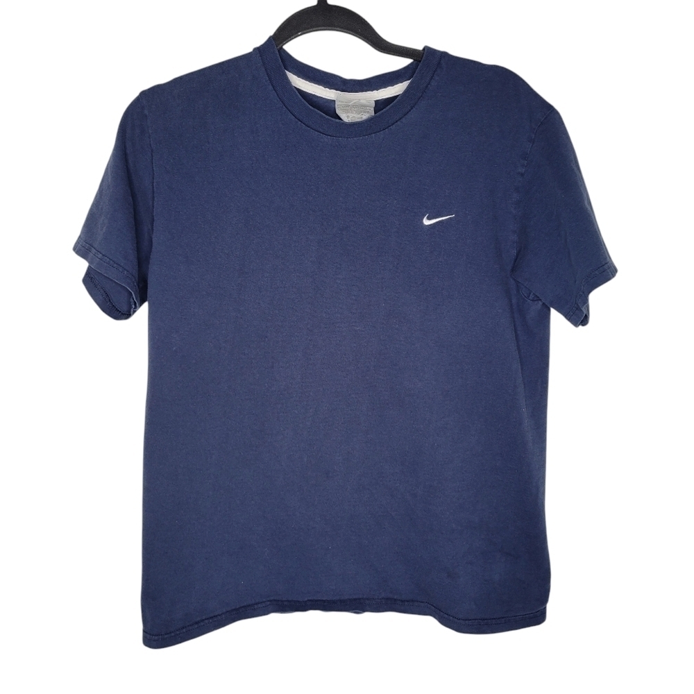 Vintage Y2K Nike Classic Mini Swoosh Embroidered T-Shirt in Navy Size Medium
